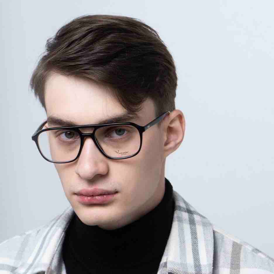 Артем Храмков