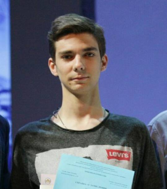 Даня Добрянский | Сетка — социальная сеть от hh.ru