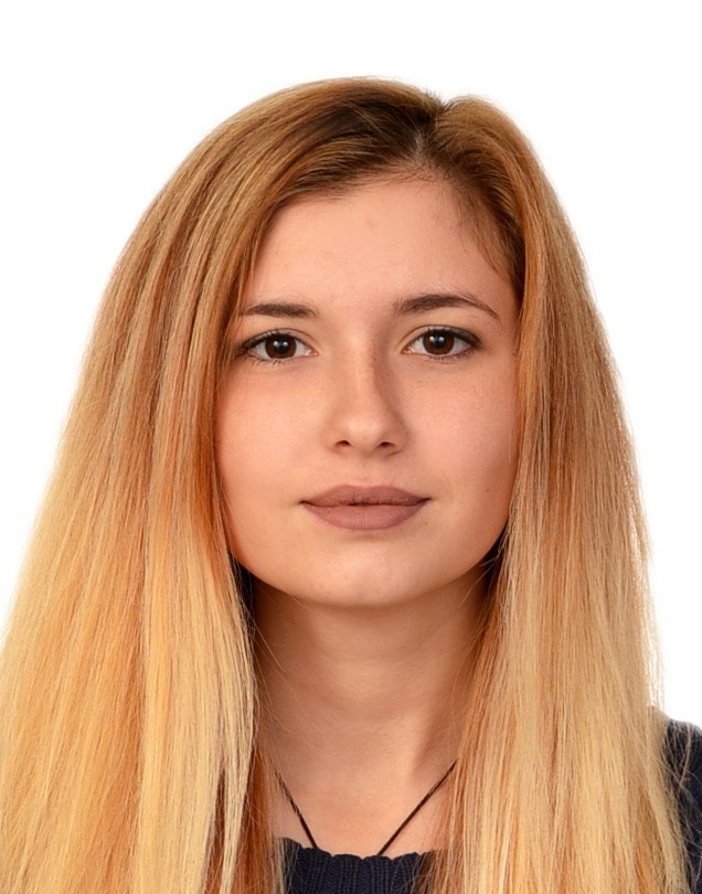 Полина Ханьярова
