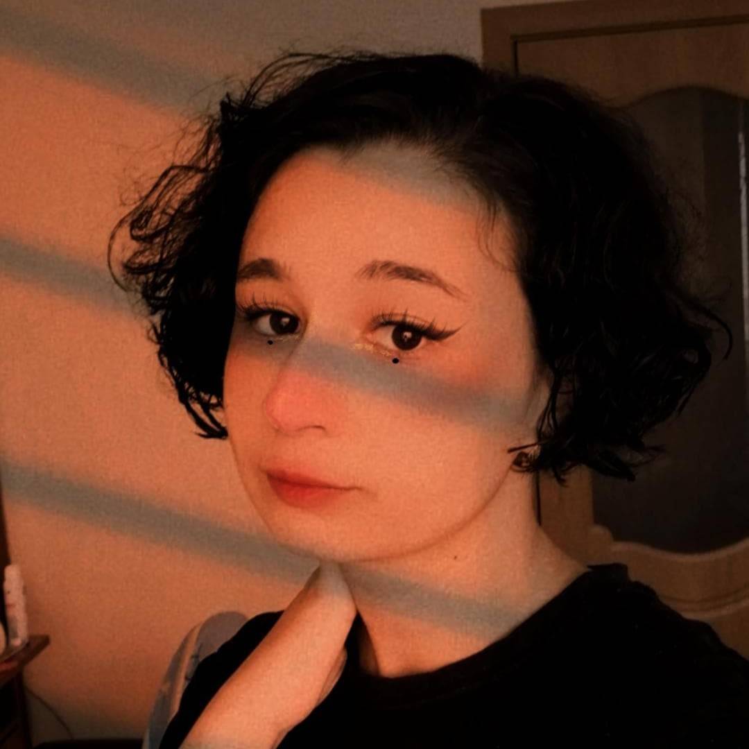 Жасмин Белых