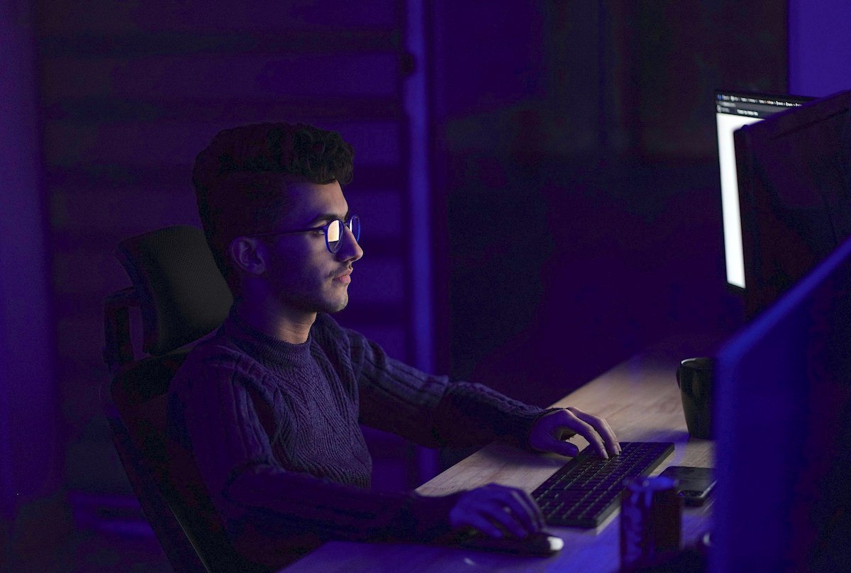 Сетевые технологии с нуля [или почти с нуля]: подборка книг
https://habr.com/ru/companies/vasexperts/articles/877424/ | Сетка — социальная сеть от hh.ru