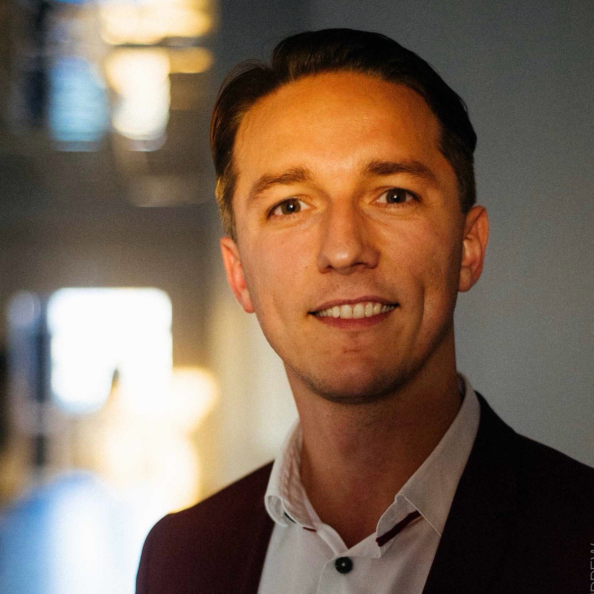 Илья Евстюхин