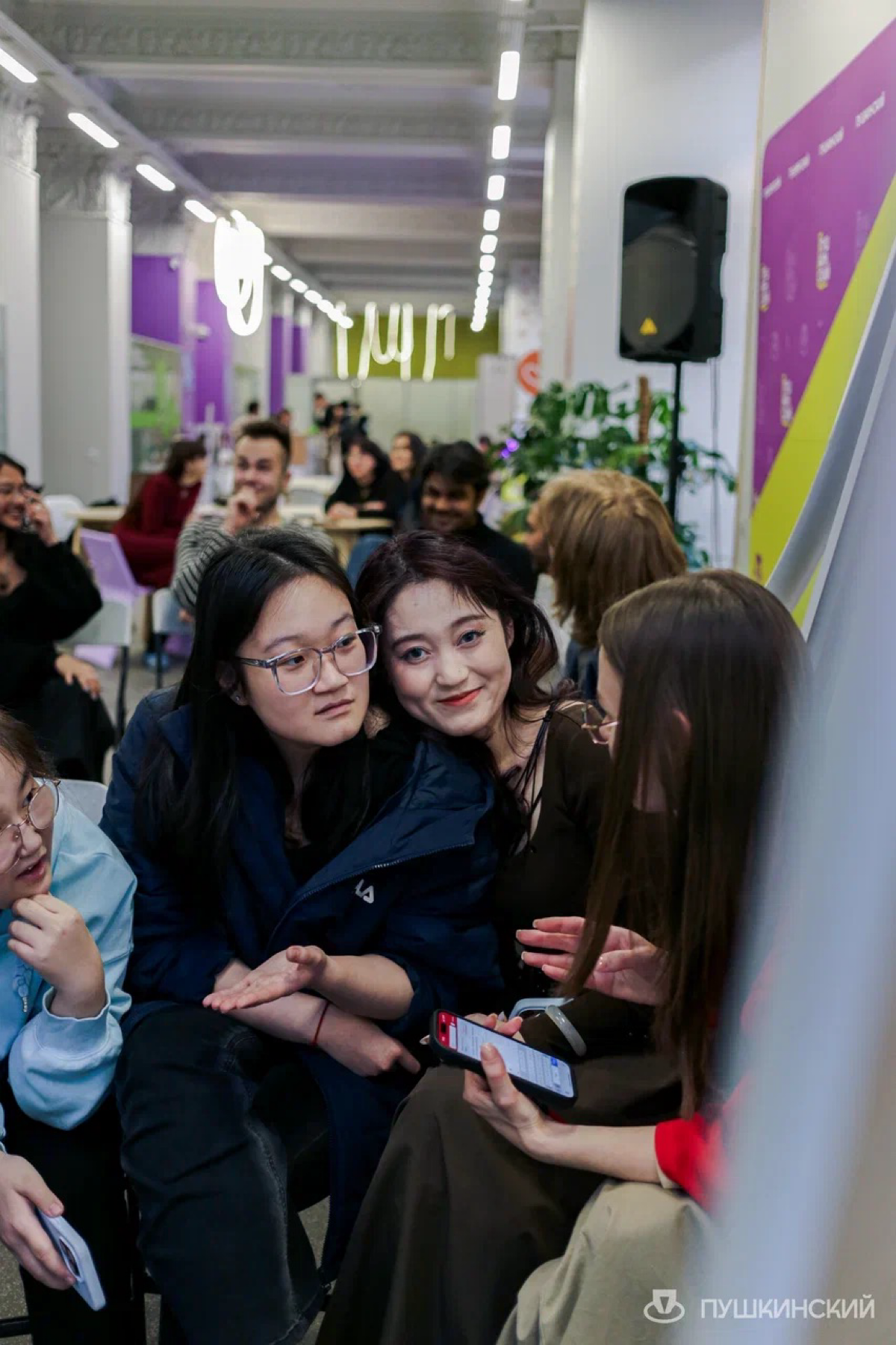 Состоялась наша первая стратегическая сессия с участниками из России, Китая и Индии 🇮🇳🇷🇺🇨🇳
Перед встречей мы немного переживали | Сетка — социальная сеть от hh.ru