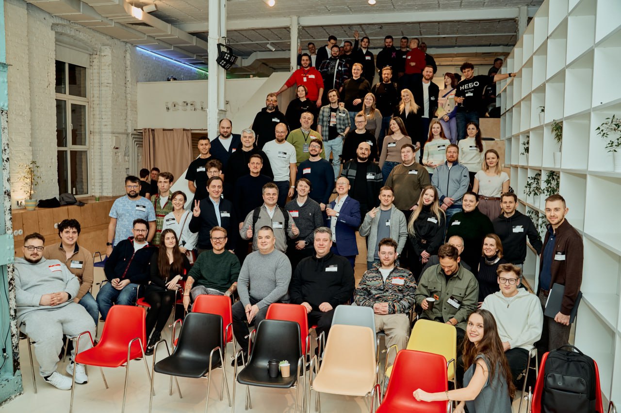 Пятница на Galera Dev прошла под знаком открытий. Старые знакомые, новые лица, и беседы, что затянулись до утра | Сетка — социальная сеть от hh.ru