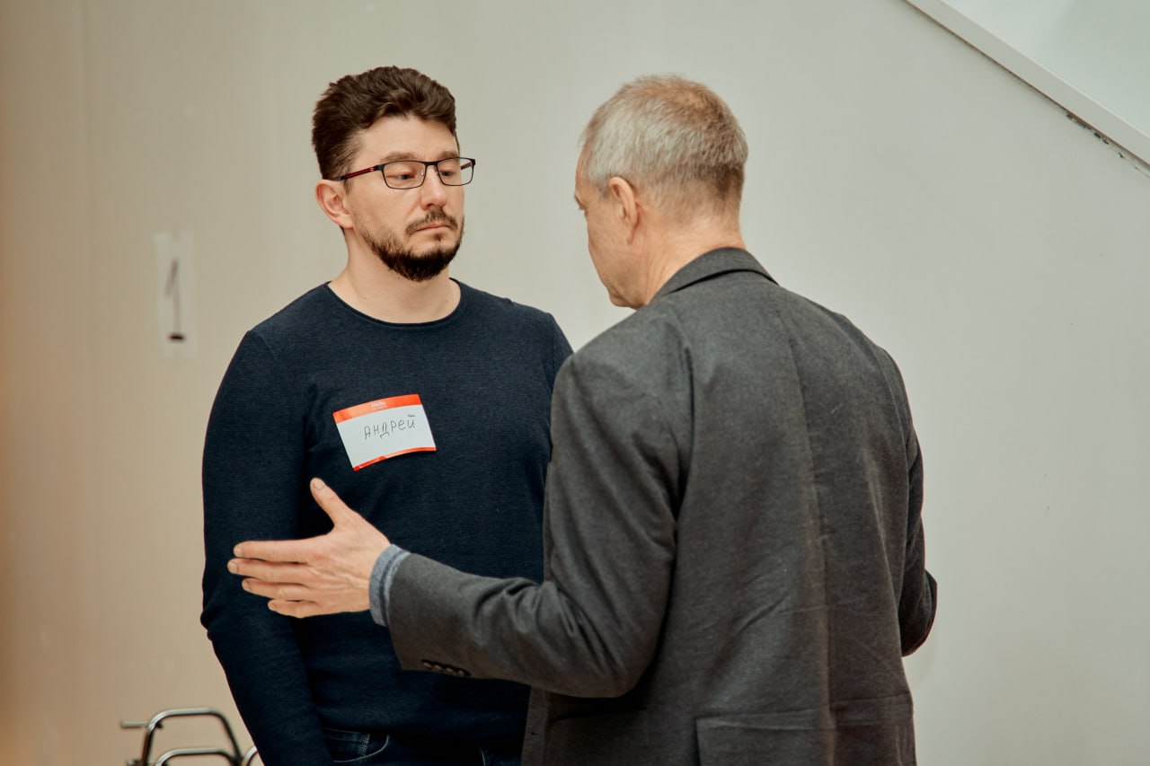 Пятница на Galera Dev прошла под знаком открытий. Старые знакомые, новые лица, и беседы, что затянулись до утра | Сетка — социальная сеть от hh.ru
