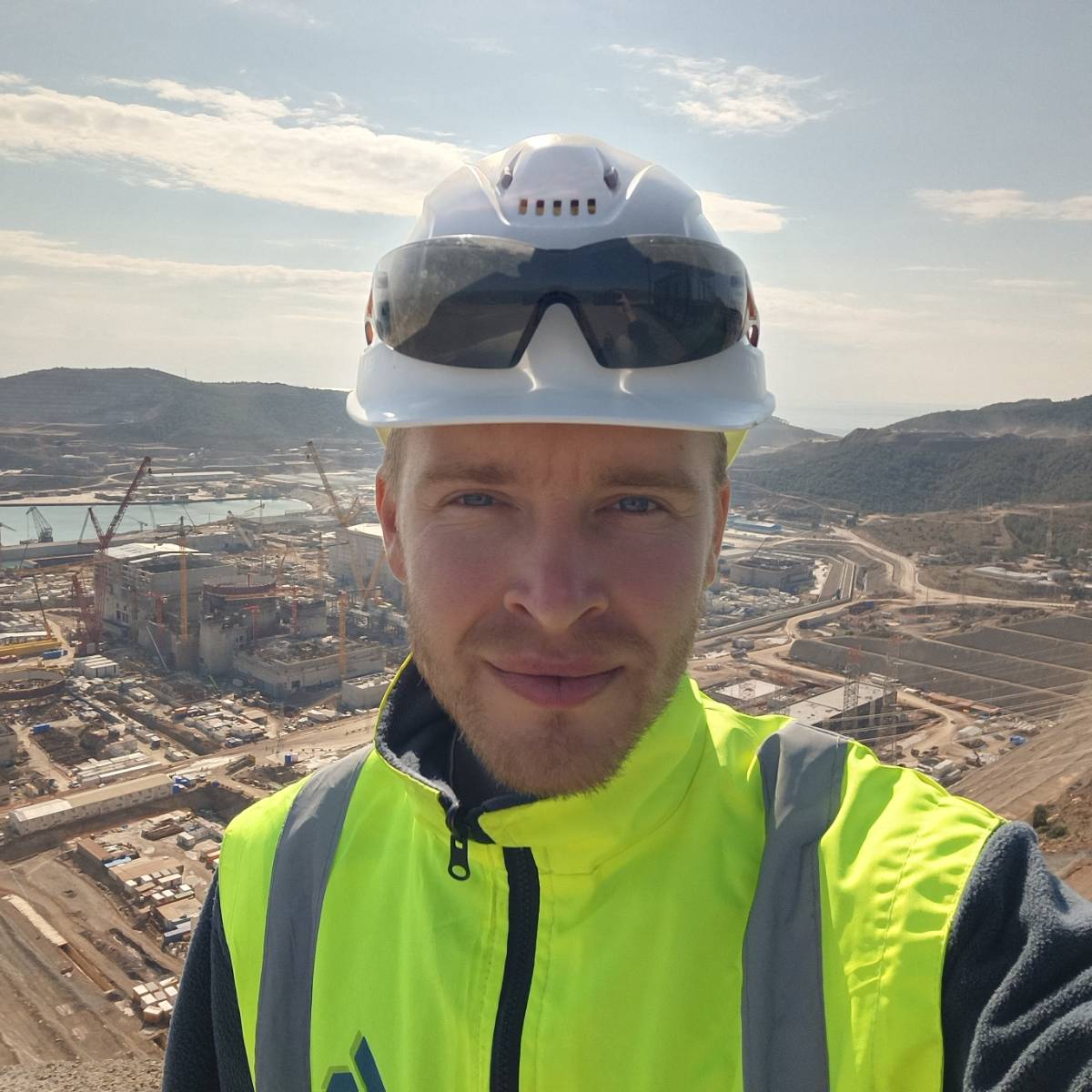 Никита Коновалов