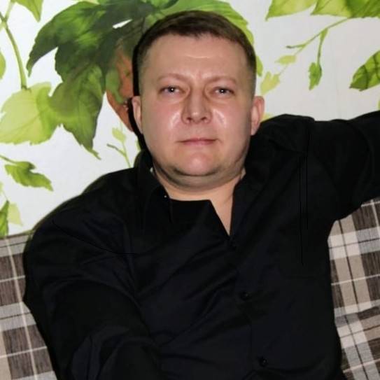 Артем Вострокнутов