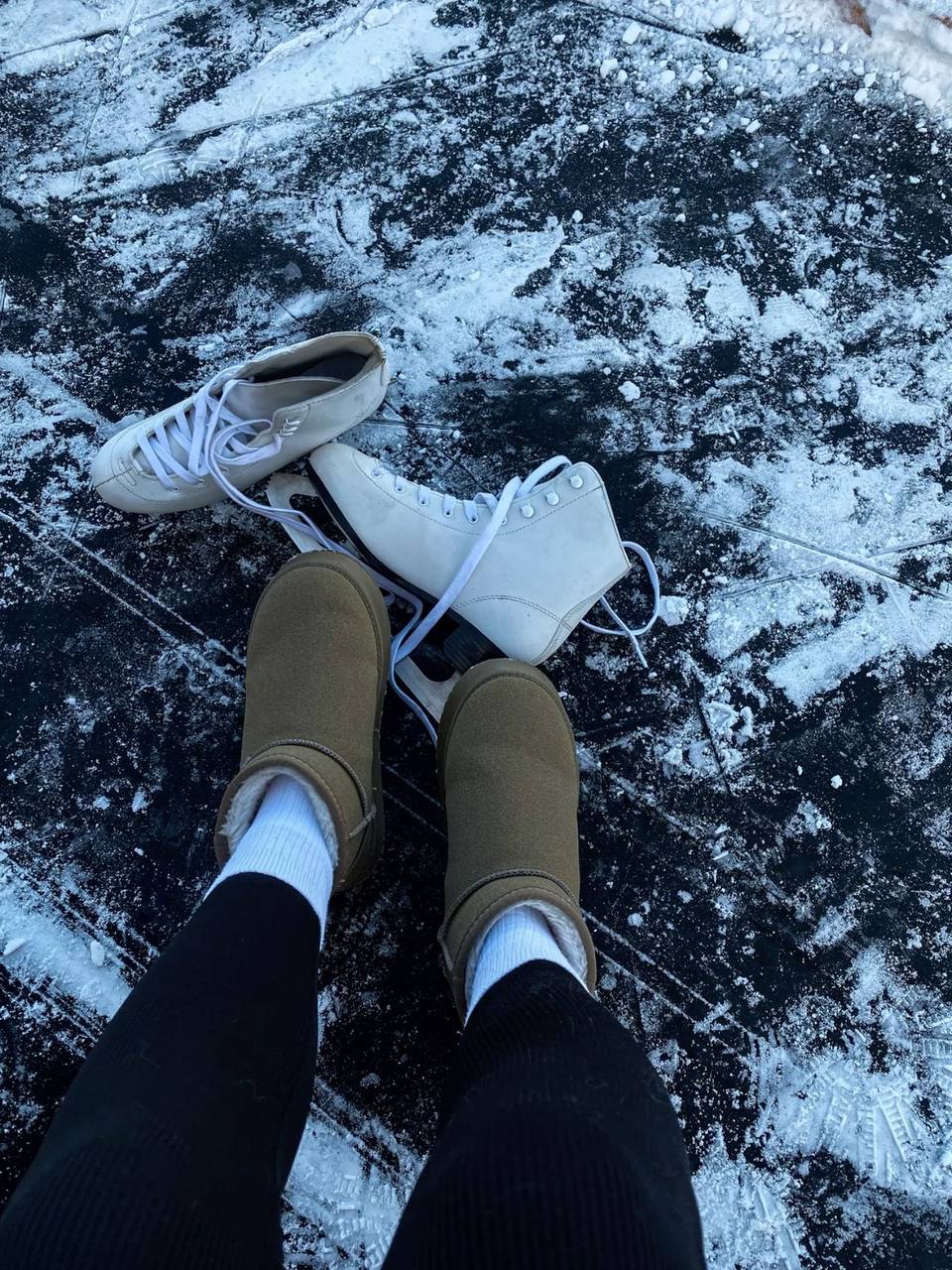 ⛸️Бесплатные тренировки по катанию на конькахОни проходят во дворах и парках столицы📍
Каждому желающему помогут освоить новые движения и ловить баланс
Выбирайте удобное время и записывайтесь на тренир... | Сетка — социальная сеть от hh.ru