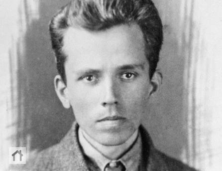 Умей жить и тогда, когда жизнь становится невыносимой. Сделай её полезной.
Николай Островский
Ещё главу и спать 📚 (https://t.me/+GasxIIKR6BlYjdi) | Сетка — социальная сеть от hh.ru