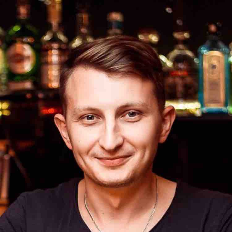 Максим Майоров