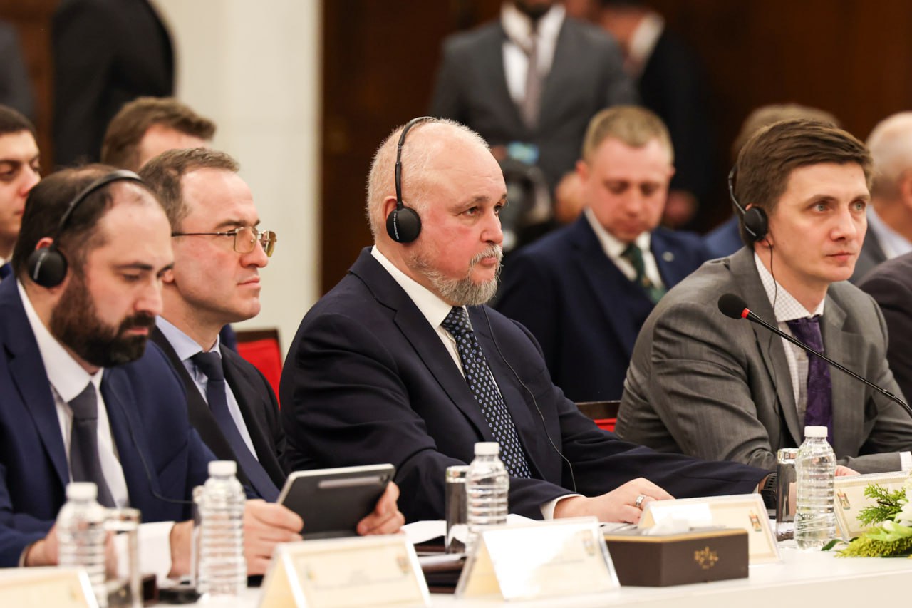 Состоялось 10-е заседание Межправительственной комиссии по сотрудничеству между Российской Федерацией и Республикой Ирак
 
🇷🇺🇮🇶 Cергей Цивилев совместно с Министром иностранных дел Республики Ирак Фуа... | Сетка — социальная сеть от hh.ru