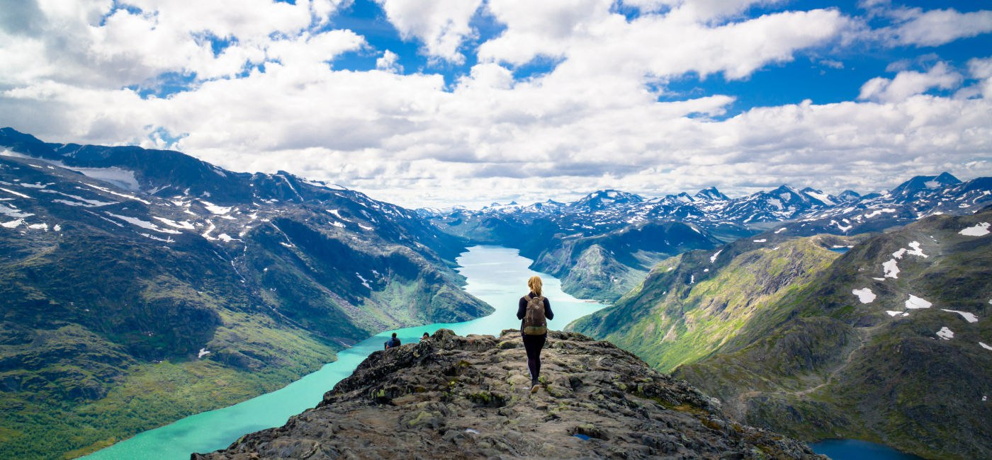 The Key Travel Advisories Announced in February 2025
February is not only the year’s shortest month but in 2025 it turned out to be one of the quietest for travel advisories | Сетка — социальная сеть от hh.ru
