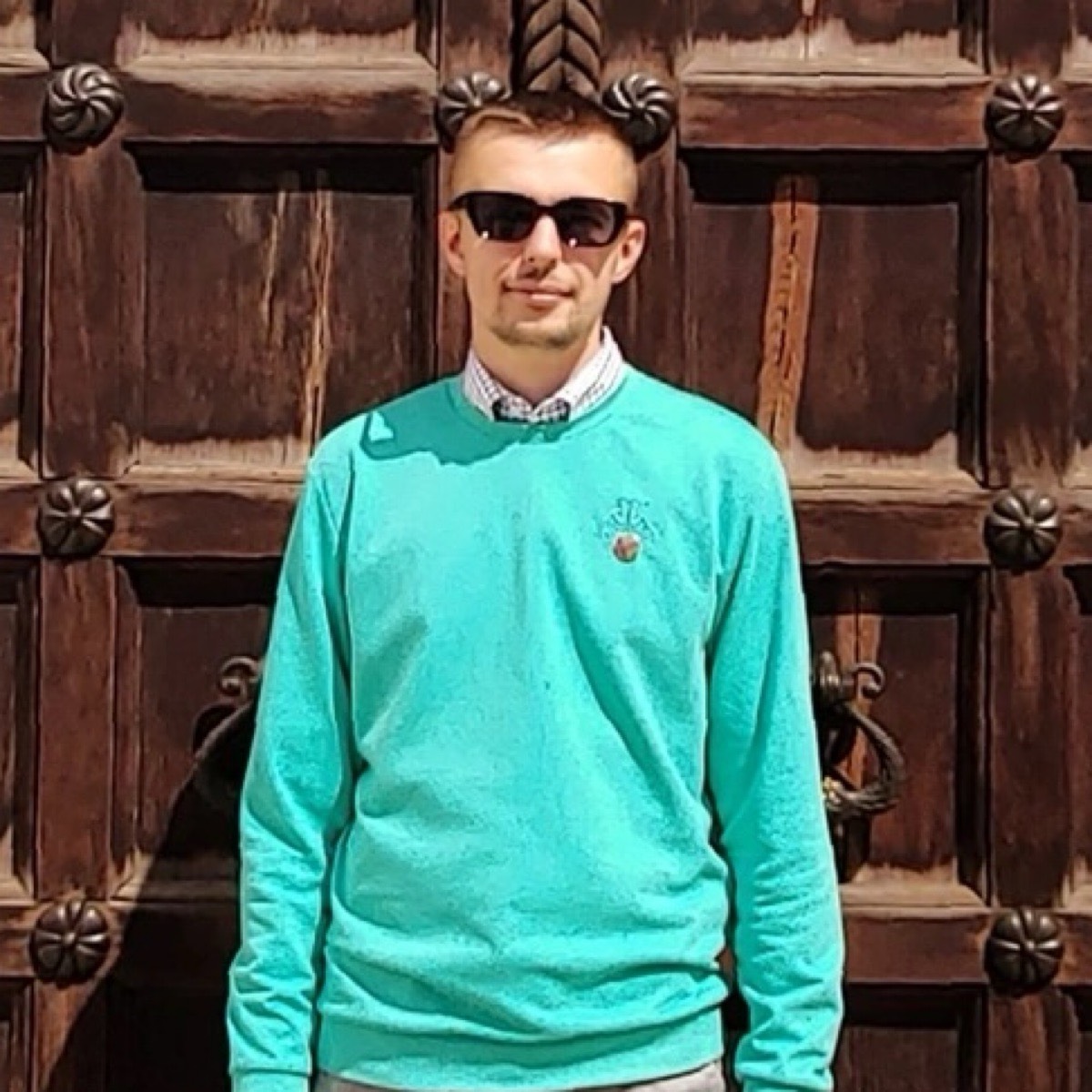 Антон Ковалев