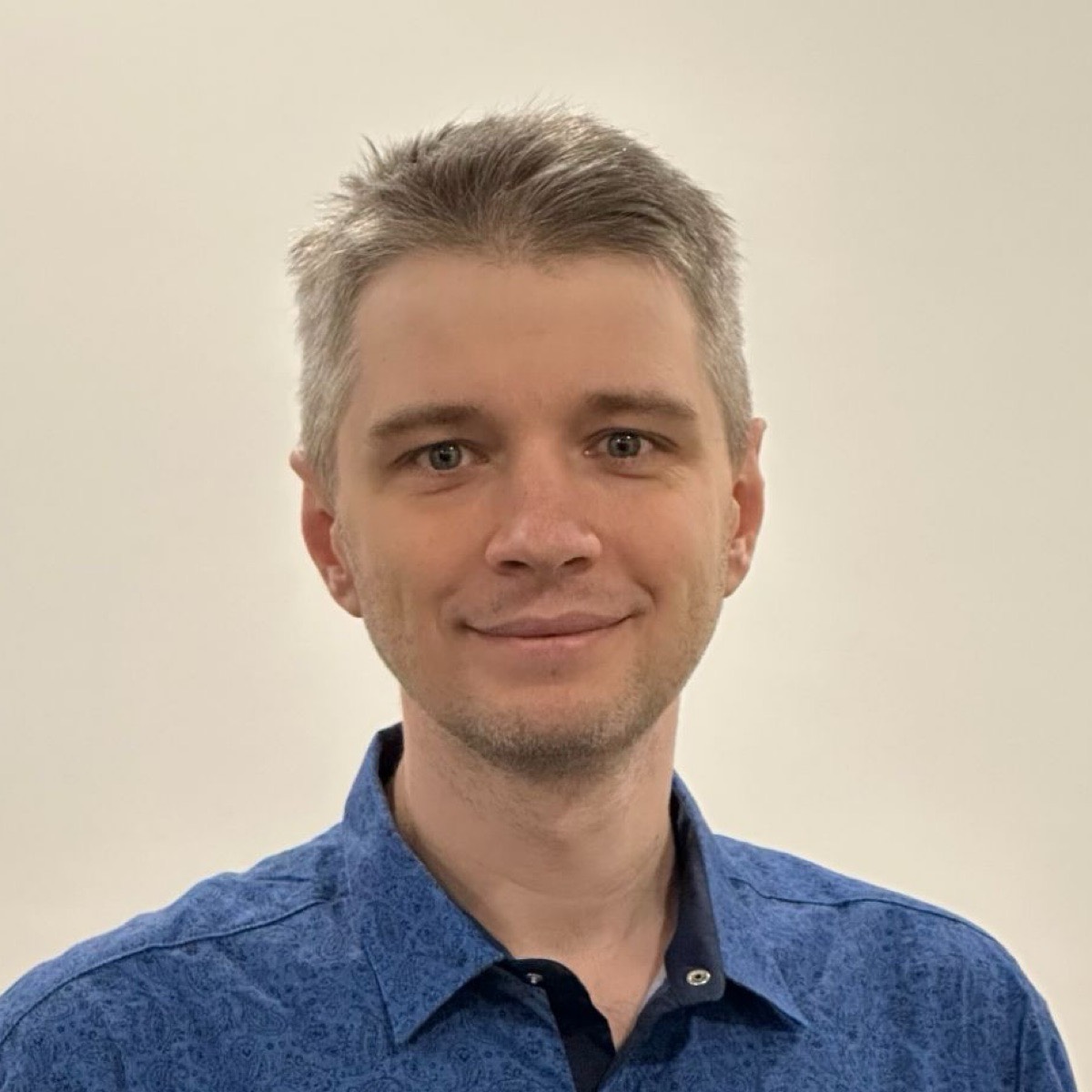 Виталий Толстиков | Сетка — социальная сеть от hh.ru