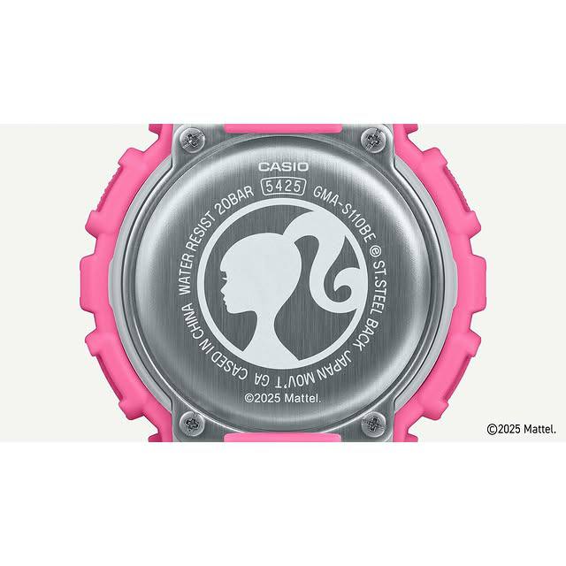 Шок, G-Shock заколлабились с Barbie и выпустили ну очень розовые часы. На них есть лого, надпись и эмблема Барби. В России можно купить за 15 тысяч рублс.
Подписывайтесь на ЗЛП 🍕 | Сетка — социальная сеть от hh.ru