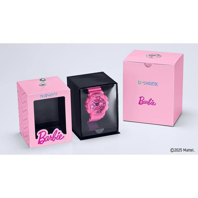 Шок, G-Shock заколлабились с Barbie и выпустили ну очень розовые часы. На них есть лого, надпись и эмблема Барби. В России можно купить за 15 тысяч рублс.
Подписывайтесь на ЗЛП 🍕 | Сетка — социальная сеть от hh.ru