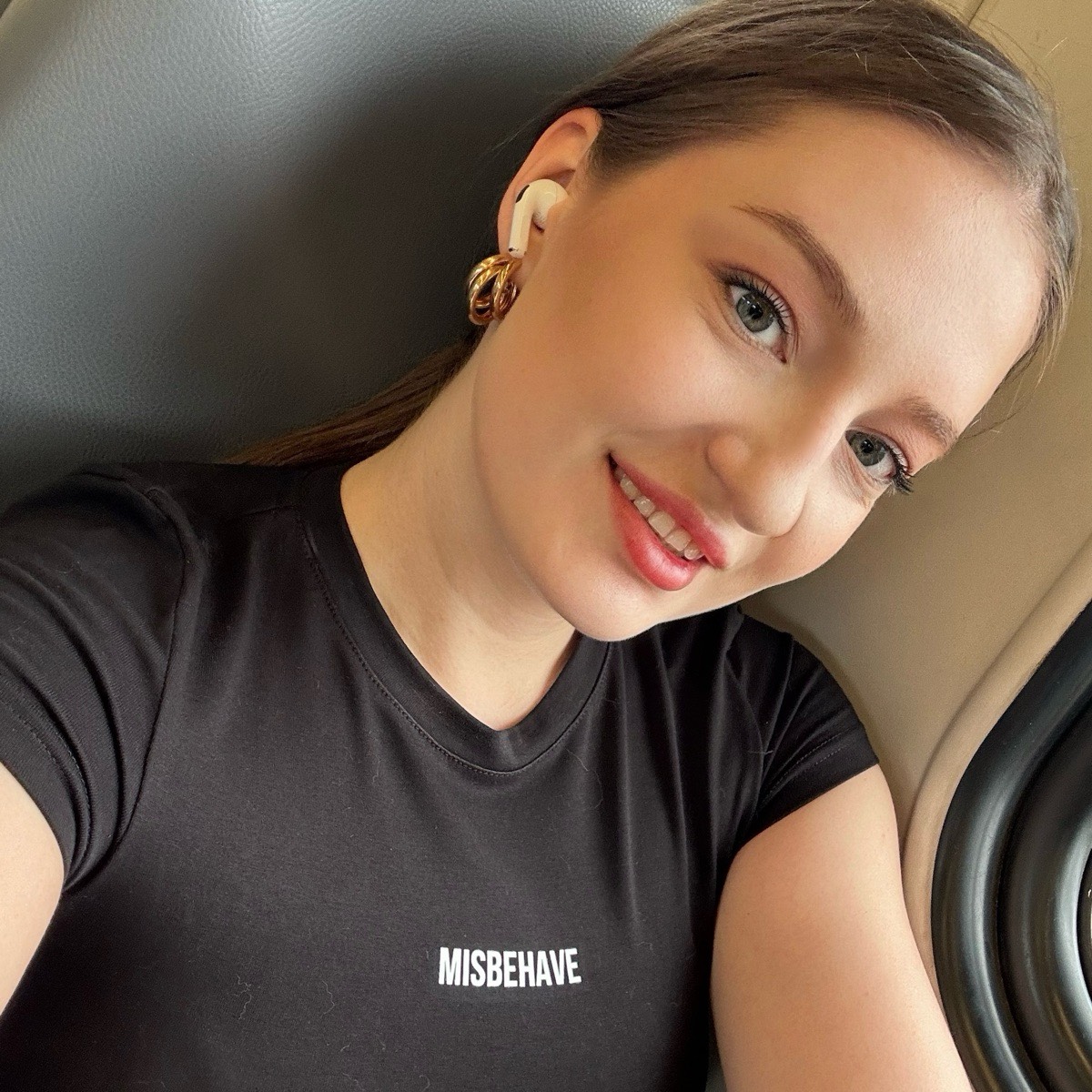 Анна Зорина