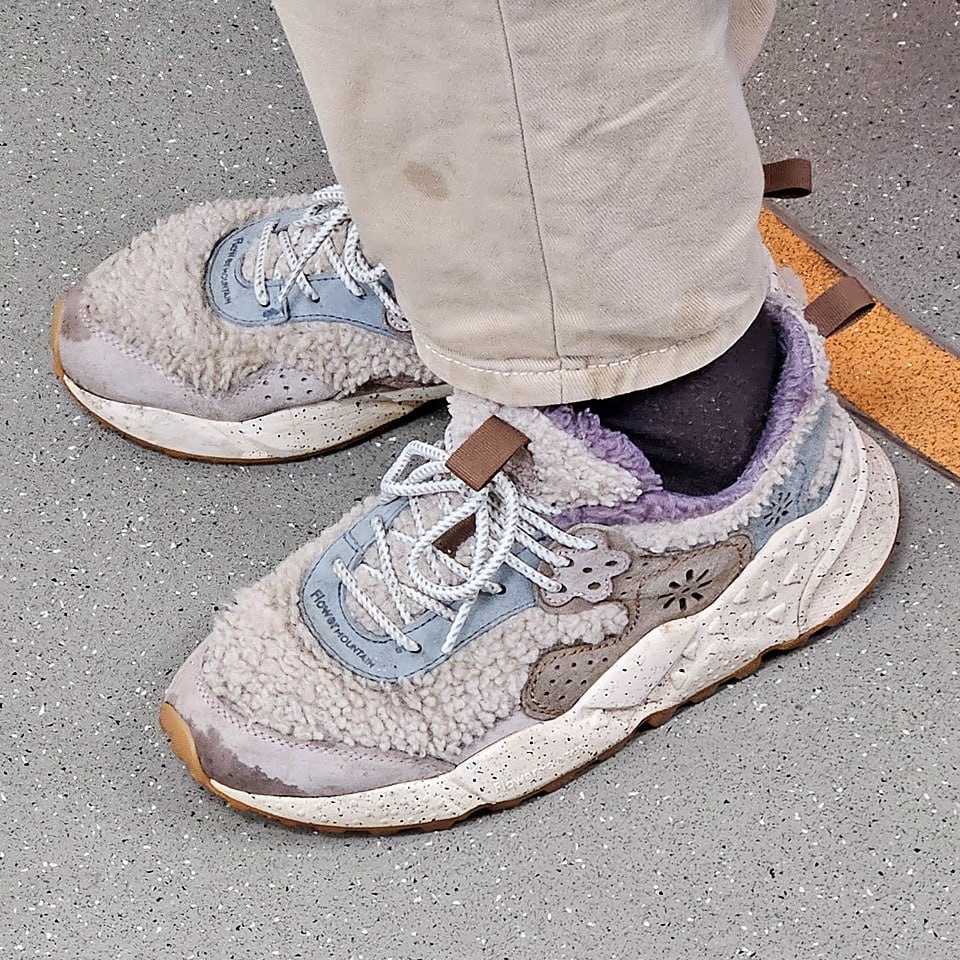 Весна на пороге!
И в кадре природный бренд, который не часто увидишь 👀
Flower Mountain 🇯🇵
В 2014 году два друга, японец Кеисуке Ота из Токио и Янг Чао из Пекина, объединили свои страсти — походы в гор... | Сетка — социальная сеть от hh.ru