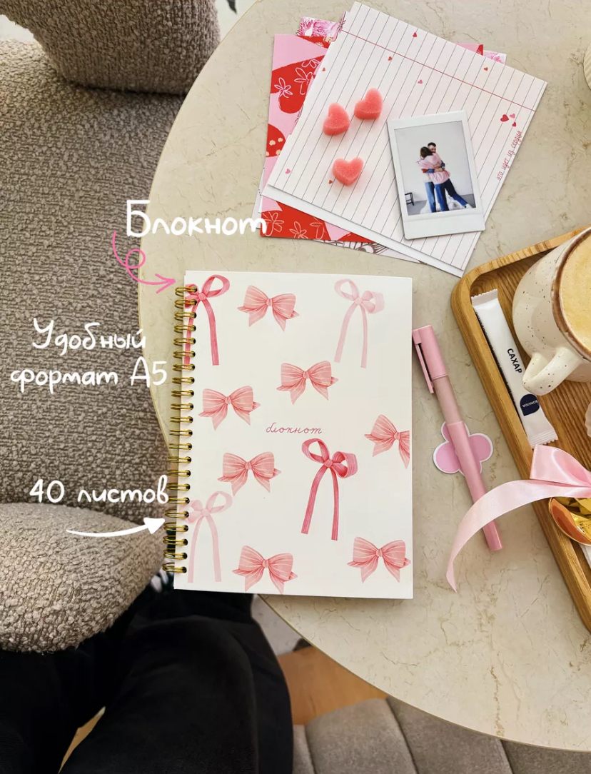 Дизайн карточек отлично подойдёт для предпринимателей, у которых мало времени делать обложку, и поэтому товар залетает не на такие уж просмотры.
Однако из этого есть выход : найти опытного дизайнера | Сетка — социальная сеть от hh.ru