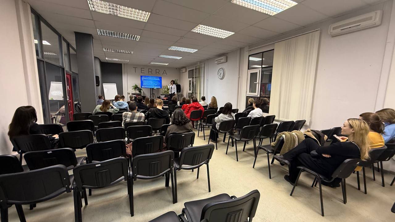 Казалось бы, все люди, так или иначе, стремятся к развитию. В мечтах то точно | Сетка — социальная сеть от hh.ru