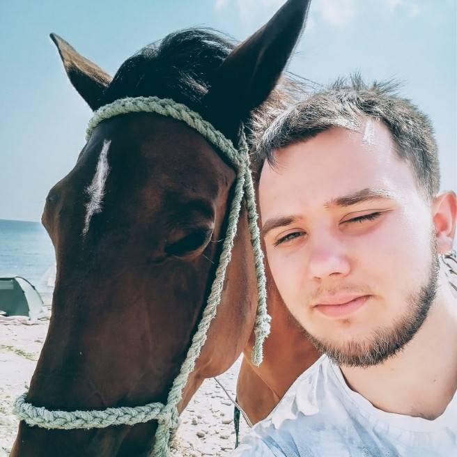 Юрий Паршутин | Сетка — социальная сеть от hh.ru