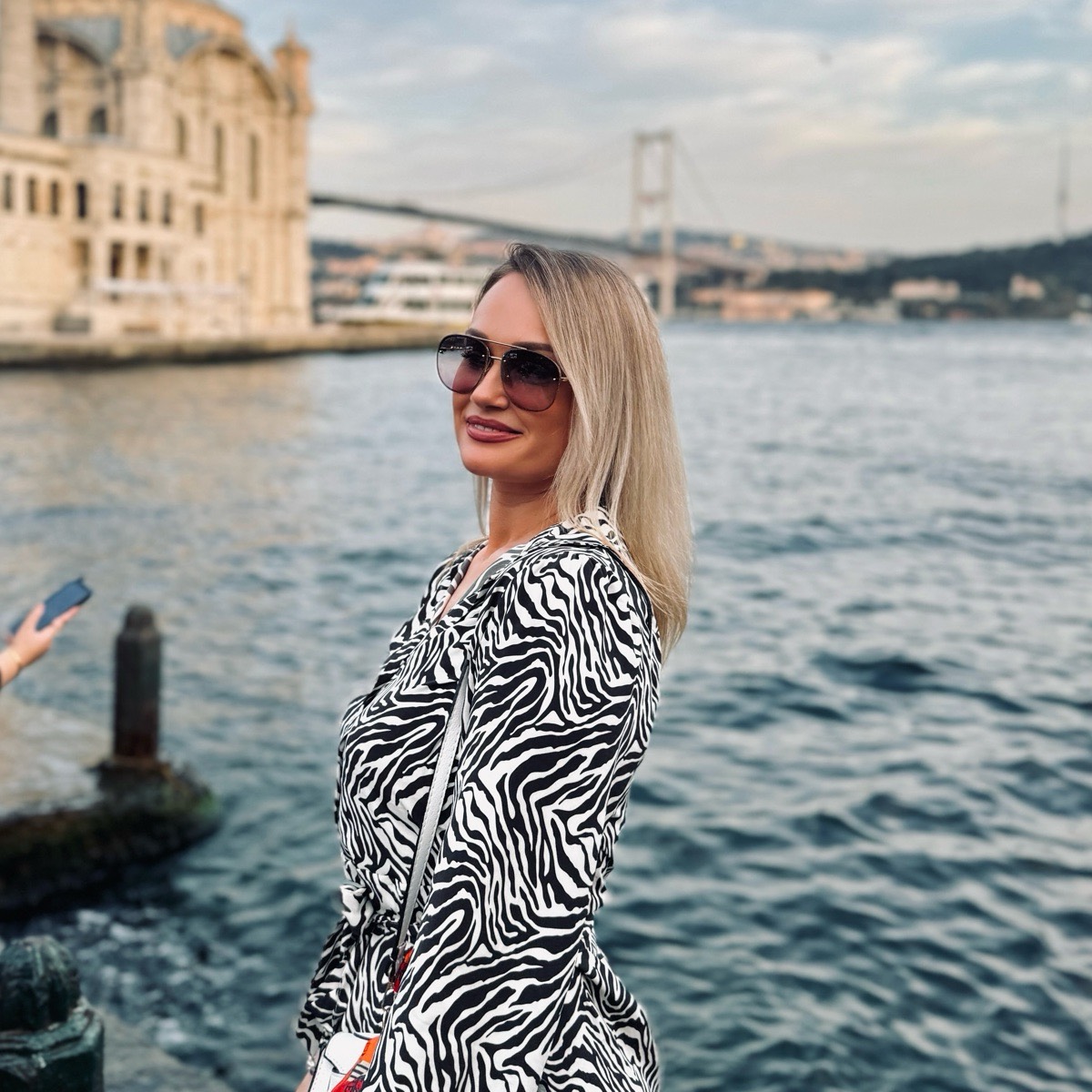 Анна Дзис