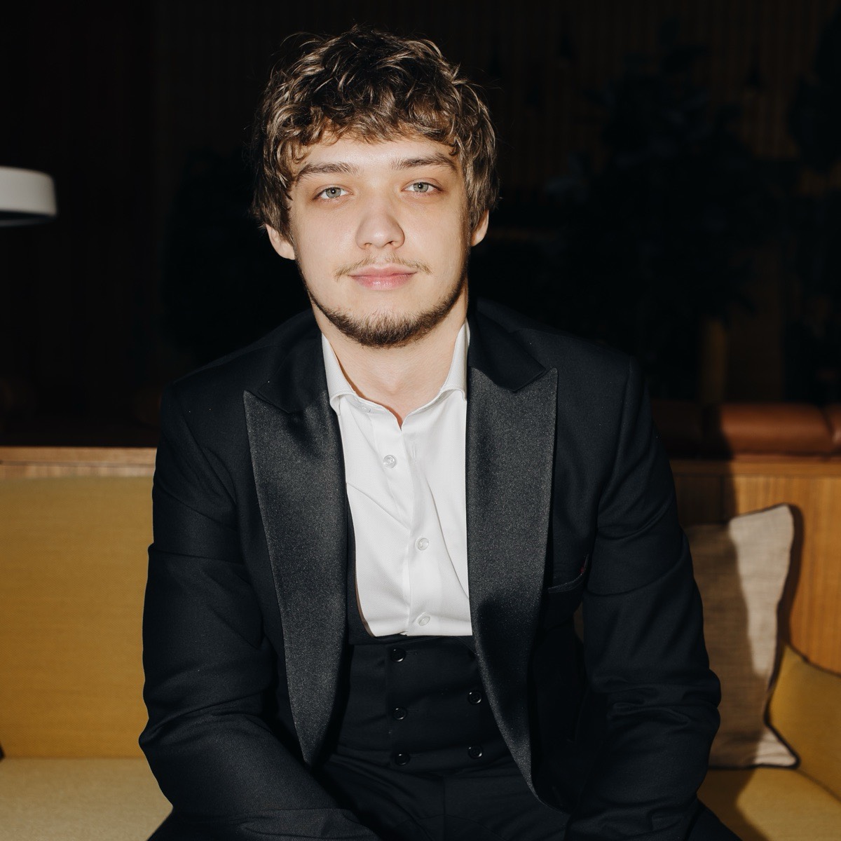 Артем Богданов