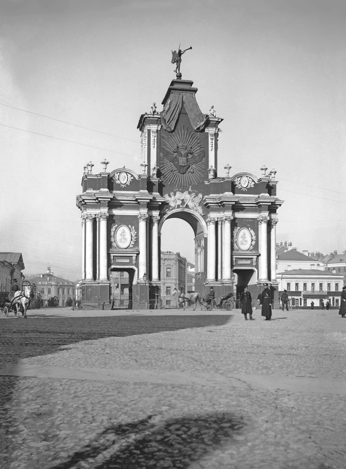 Красные ворота: почему исчезла одна из главных арок Москвы? | Сетка — социальная сеть от hh.ru