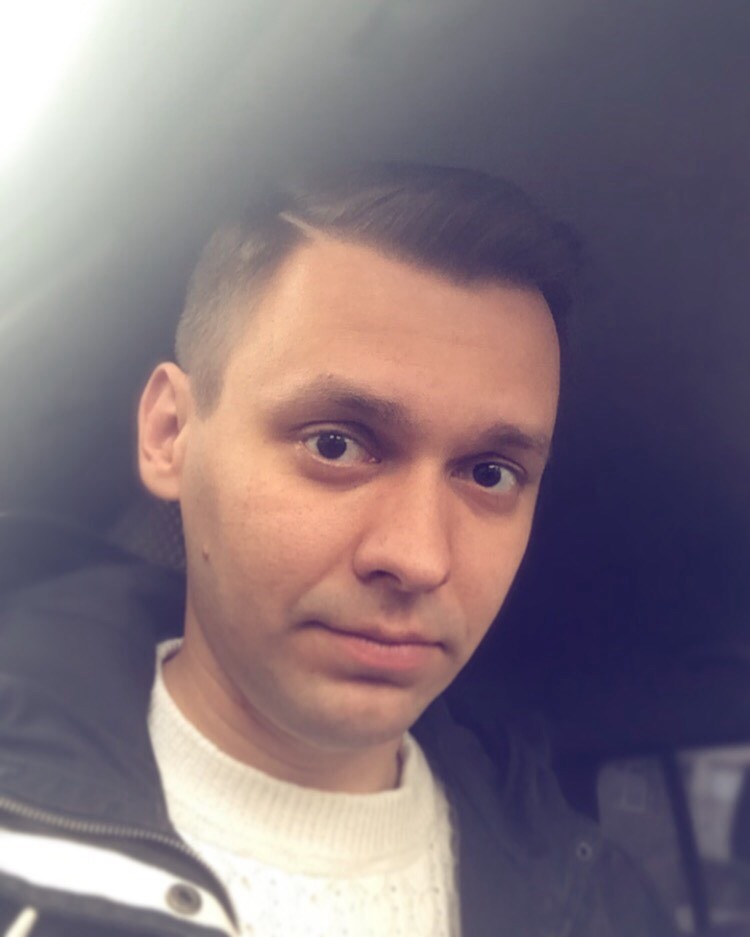 Максим Конаков