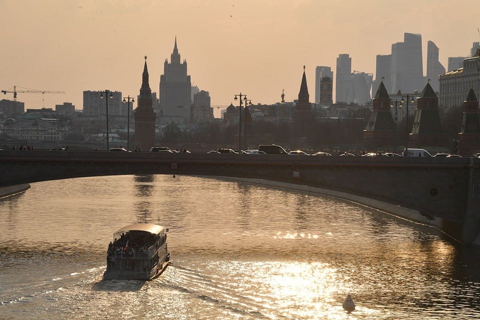 🌡Аномальное тепло придёт в Москву с первых дней весны, — метеобюро
Температура будет выше климатической нормы на протяжении всех трёх весенних месяцев
📲Подпишитесь на Вдвижении | Сетка — социальная сеть от hh.ru