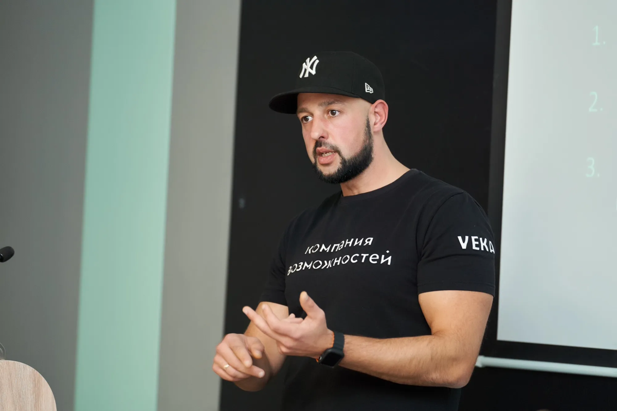 Одна из роковых ошибок - двойное подчинение в компании | Сетка — социальная сеть от hh.ru