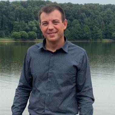 Евгений Романов