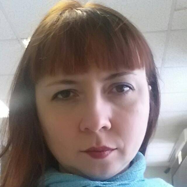 Лена Чеченева