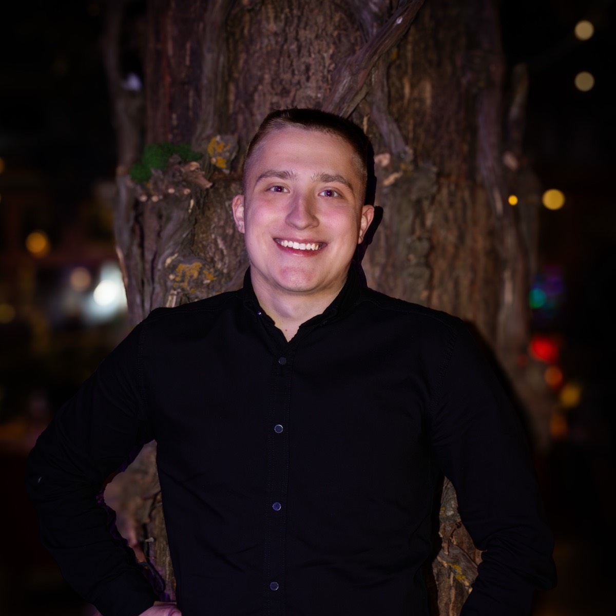 Константин Николаев