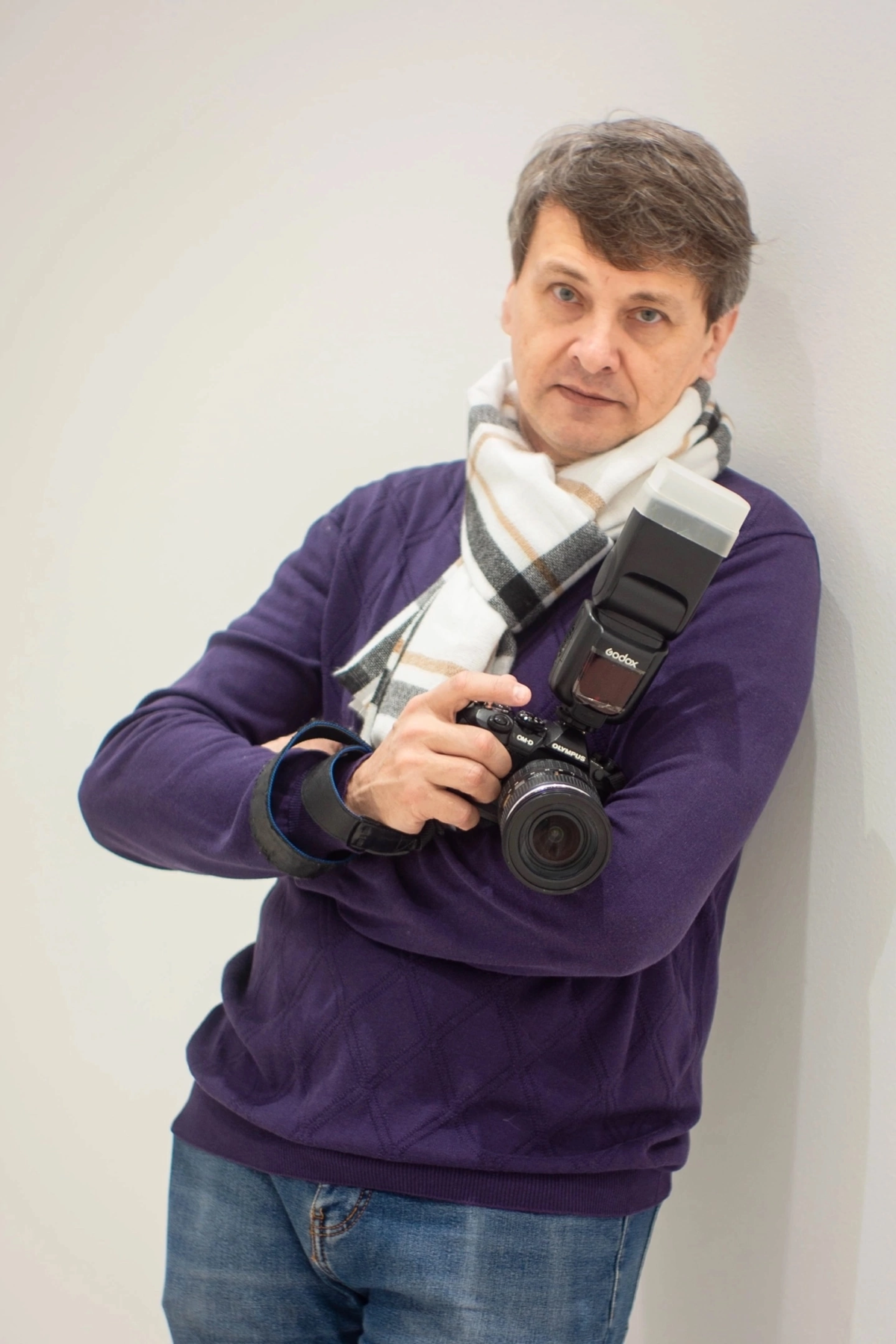 Я фотограф. Съёмка свадеб, юбилеев, детских утренников, выпускных, промо-роликов, рекламы, пишите жду.
https://vk.com/penchenkofotograf | Сетка — социальная сеть от hh.ru