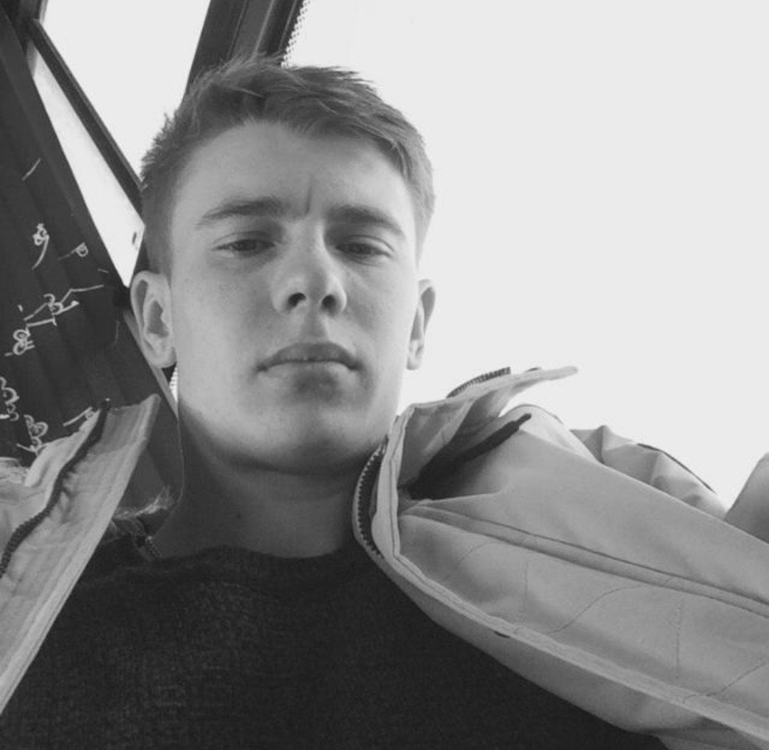 Андрей Голенков