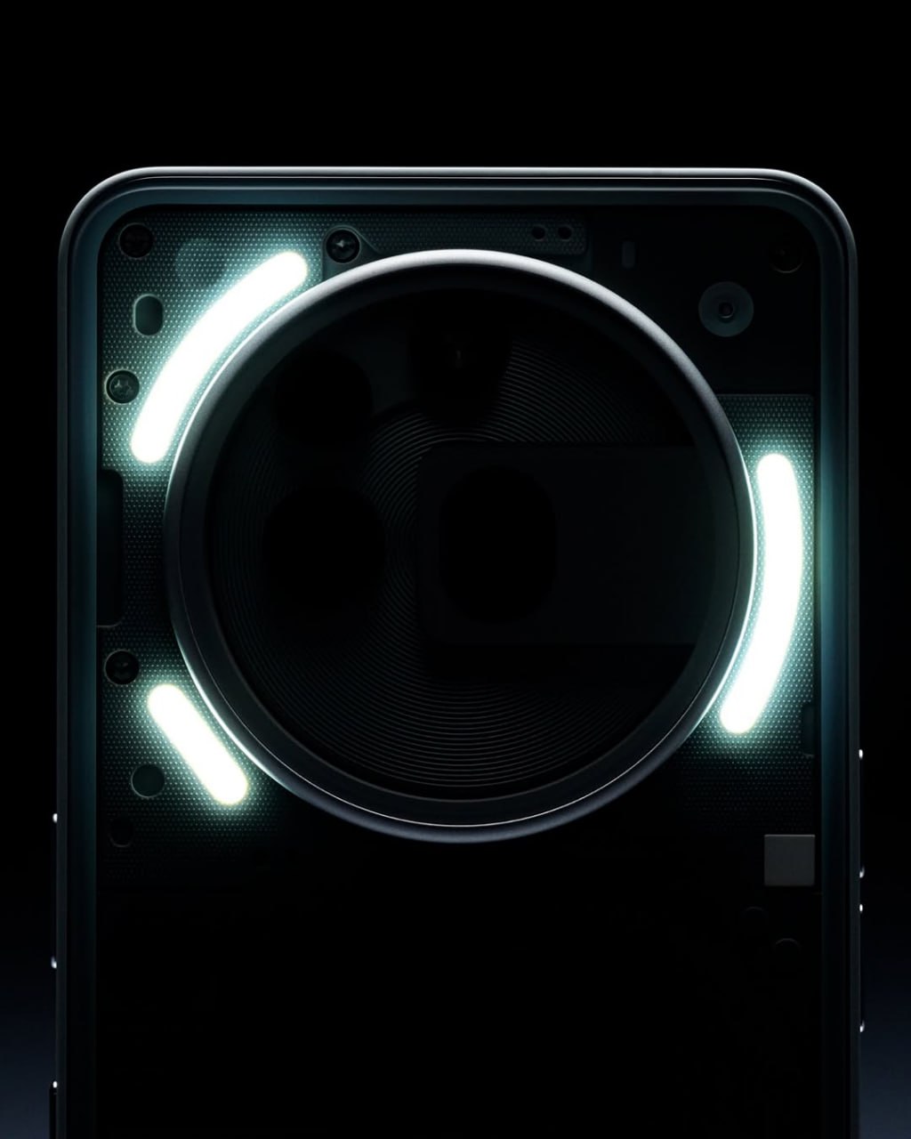 Первые изображения Nothing Phone (3a).
Официальный запуск намечен на 4 марта.
#product #brands | Сетка — социальная сеть от hh.ru