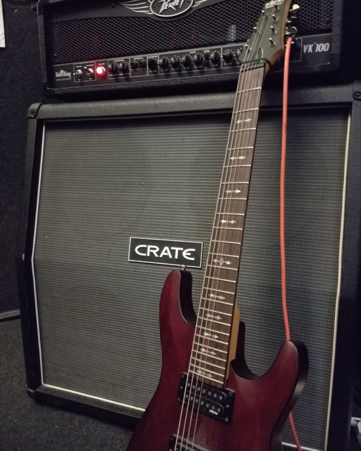 Создание музыки на студии звукозаписи - это процесс, который требует от музыкантов и продюсеров высокого уровня мастерства и знаний | Сетка — социальная сеть от hh.ru