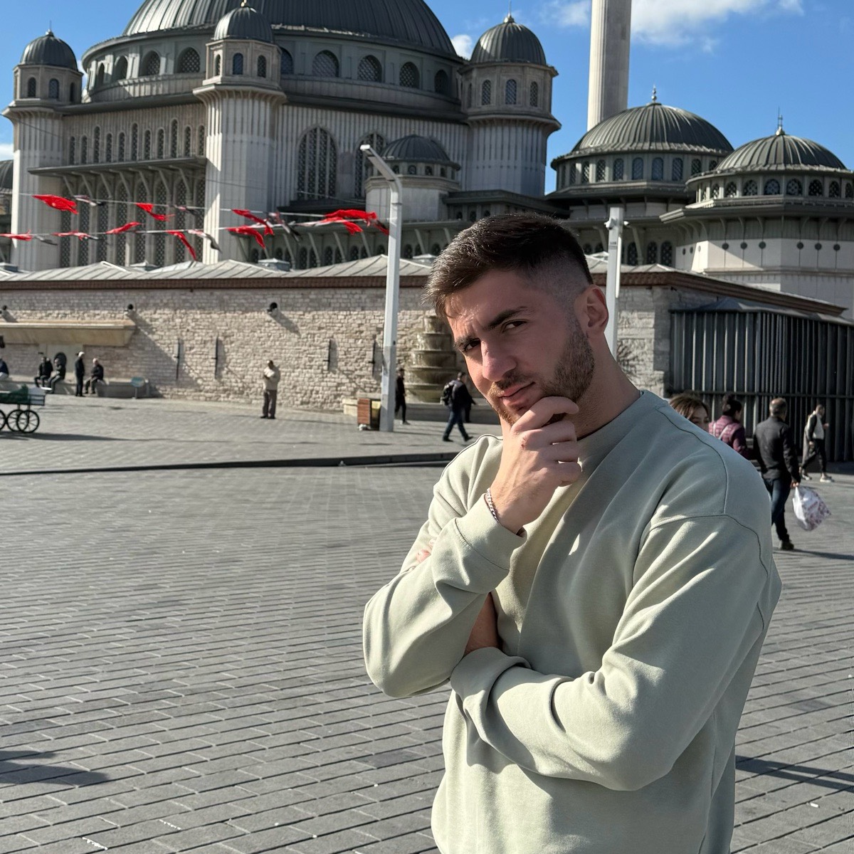 Kazbek Tuaev | Сетка — социальная сеть от hh.ru