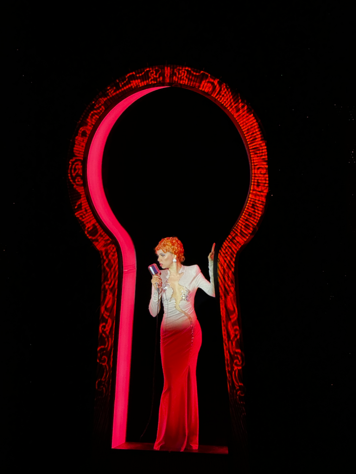 🎭 «TABOO: КОГДА ИСКУССТВО СРЫВАЕТ МАСКИ» | Сетка — социальная сеть от hh.ru