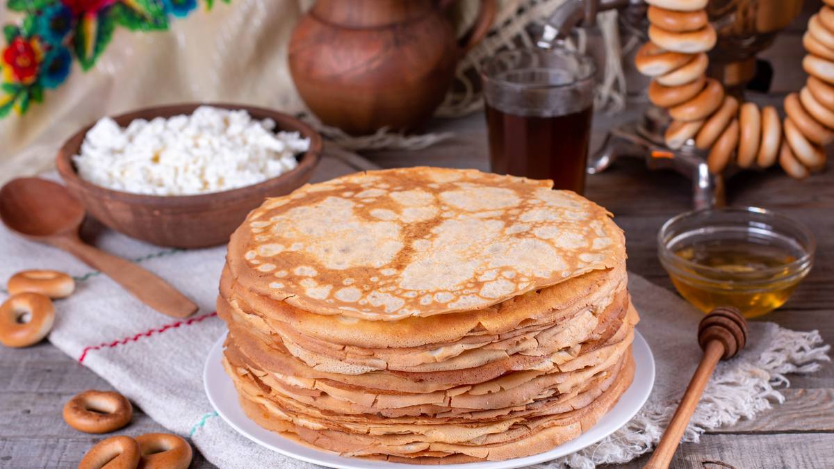 Как Масленица превращает блины в миллионы? 🥞💰
Масленица — это не просто праздник с блинами и гуляниями, а мощный маркетинговый инструмент, который помогает бизнесу зарабатывать миллионы | Сетка — социальная сеть от hh.ru