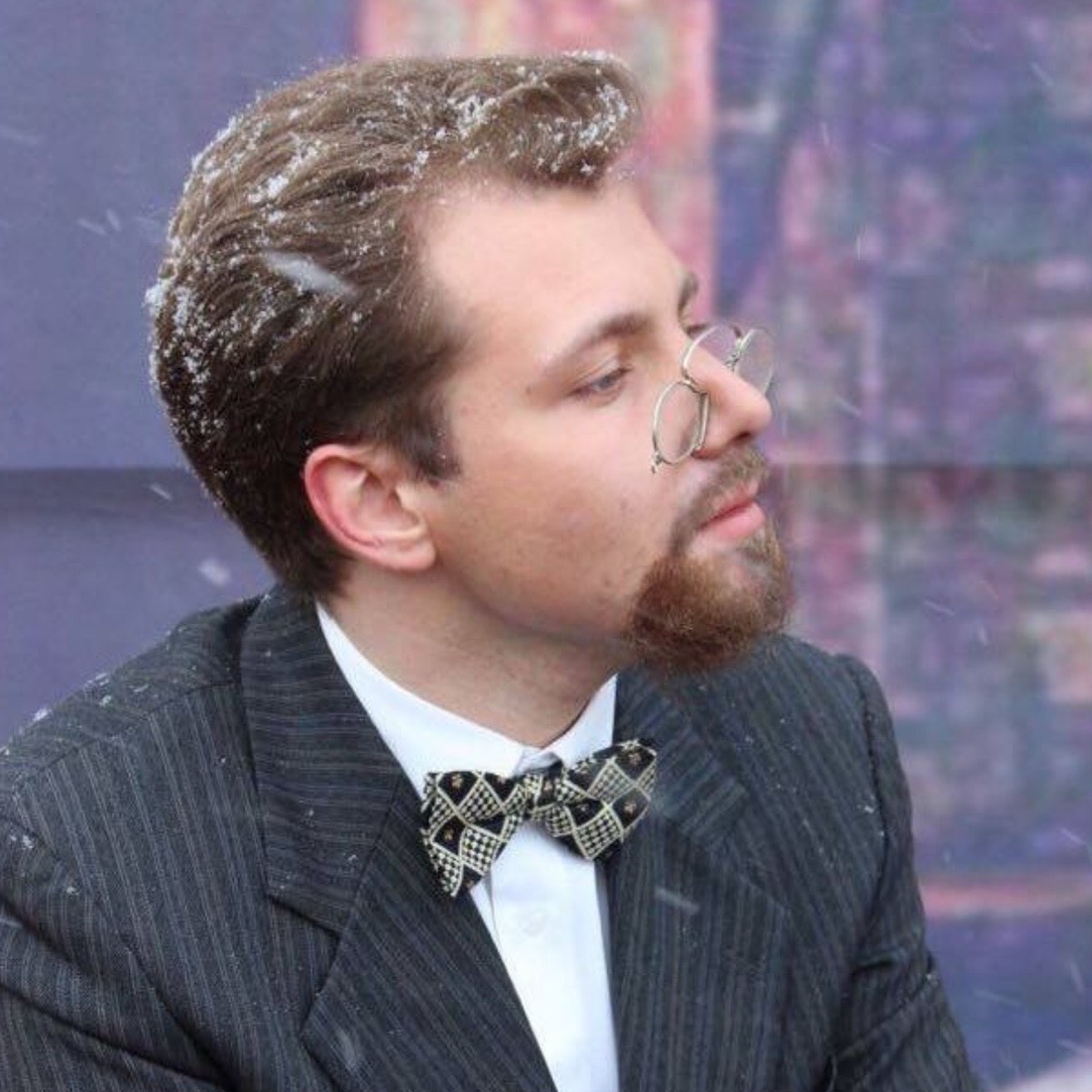 Михаил Ларин