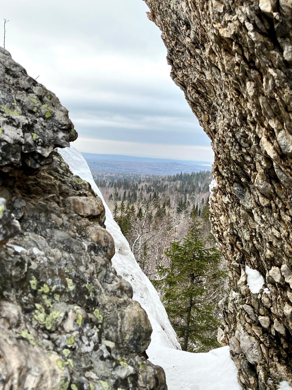 Сходили с друзьями в небольшой ПВД (поход выходного дня) в окрестности горы Шунут. Это недалеко от Екатеринбурга. Прошли легким прогулочным шагом около 20 км | Сетка — социальная сеть от hh.ru