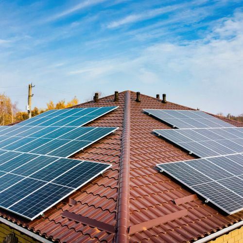 Цены на солнечные панели начинают расти после 2-х лет непрерывного снижения
С рынка быстро исчезают высокоэффективные солнечные модули 
#солнечныеколлекторы #панели #виэ #сантехника #отопление #кондиц... | Сетка — социальная сеть от hh.ru