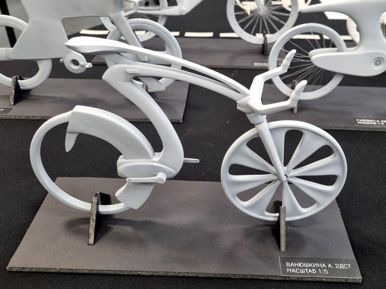 🚴‍♂️Готовь сани летом, а велосипед к зимнему ректорскому просмотру!🚴🏻‍♀️
Смотрим работы студентов второго курса кафедры дизайна средств транспорта | Сетка — социальная сеть от hh.ru