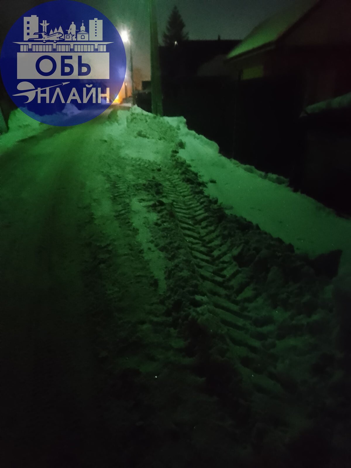 ↗ Можно поинтересоваться, так снег чистят только к моему дому или не я один сталкиваюсь с такой проблемой? Такое уже происходит не в первый раз, но сейчас уже перебор | Сетка — социальная сеть от hh.ru