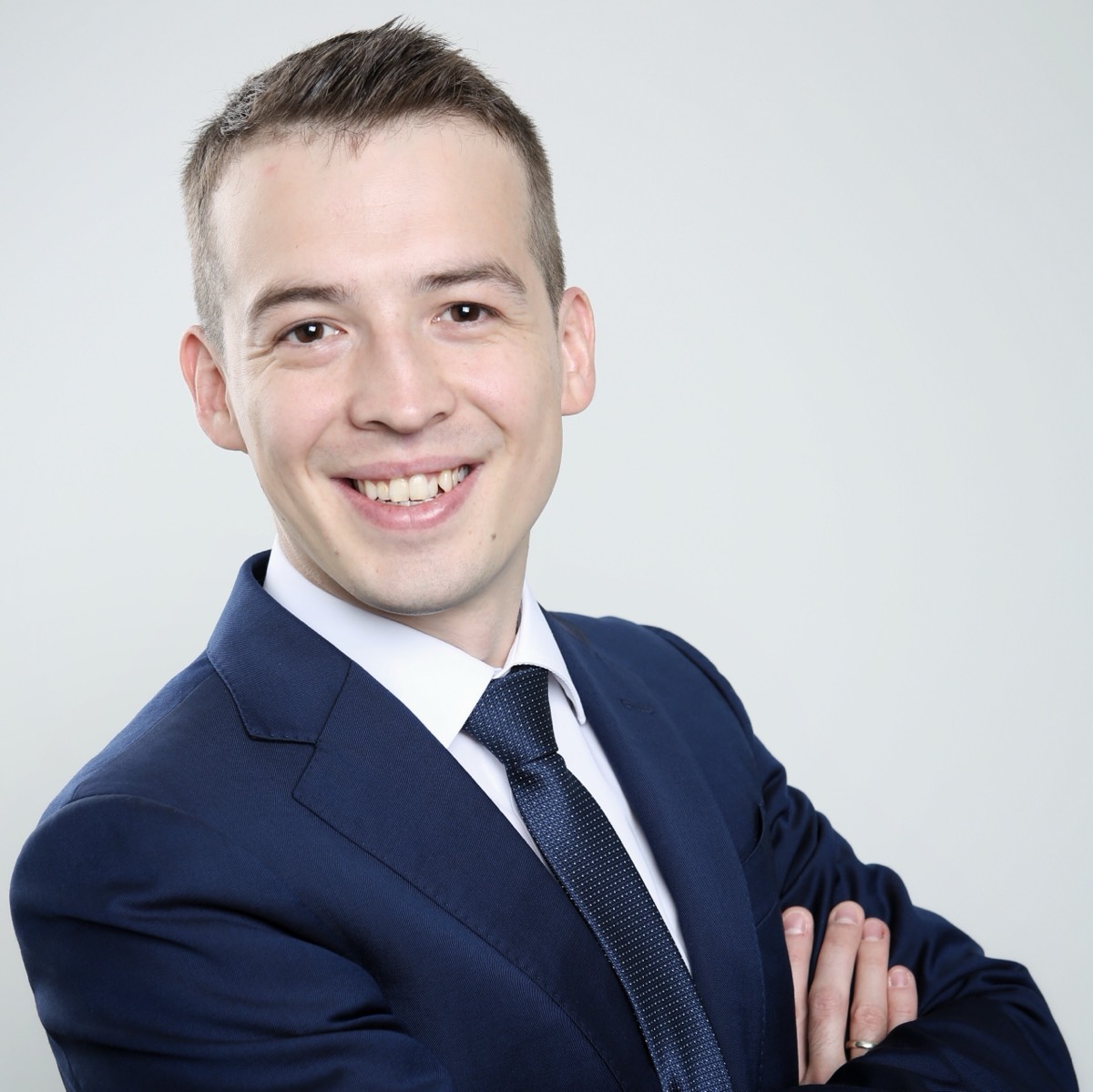 Артём Илларионов | Сетка — социальная сеть от hh.ru