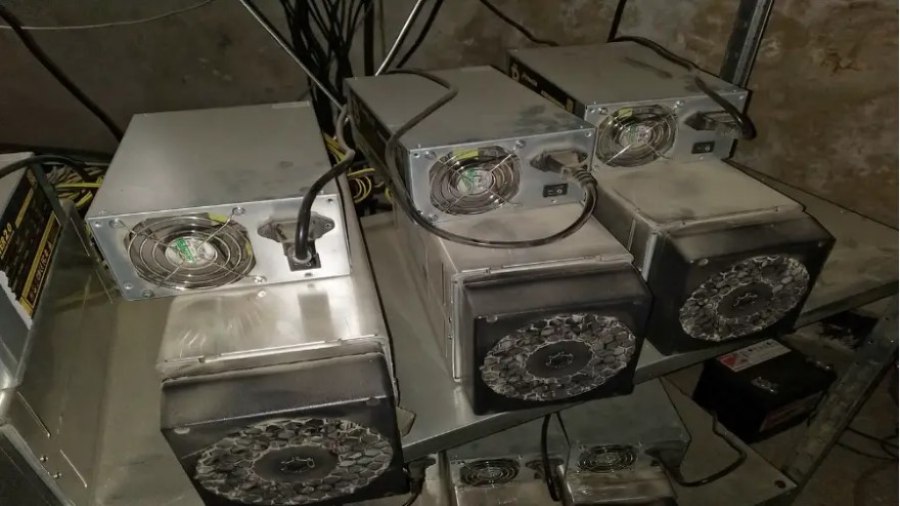 В Иркутской области обнаружена незаконная майнинговая ферма на 250 устройств | Сетка — социальная сеть от hh.ru