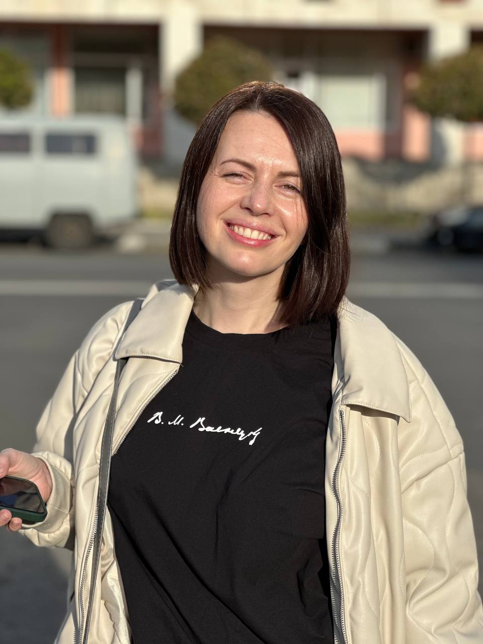 Дорогие, приветствую!
Хочу немного поменять формат канала, т.к, возможно, много пользы и мало души.
Мы с вами - это сообщество проявленных и свободных/или тех, кто стремится к этому | Сетка — социальная сеть от hh.ru