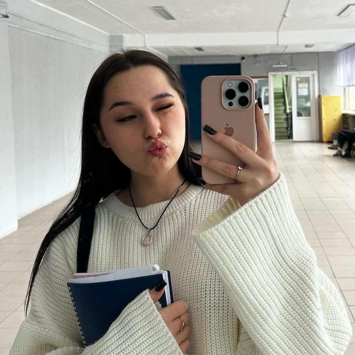 Elizaveta Gr | Сетка — социальная сеть от hh.ru